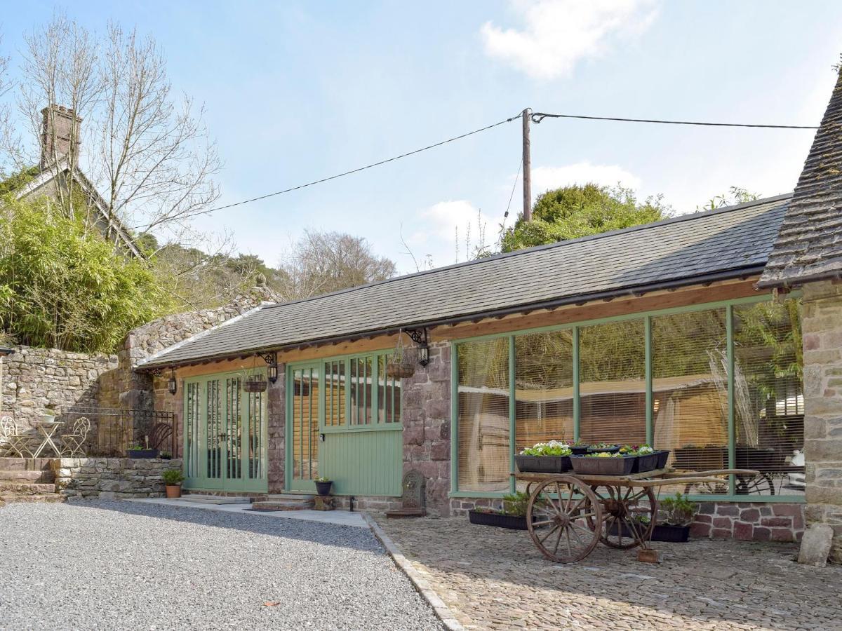 The Coach House At Stable Cottage Derwydd Exterior photo